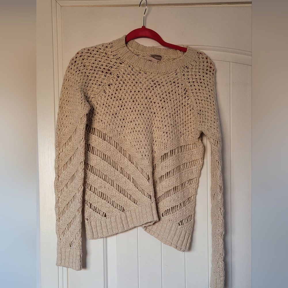 Sweaters - Picture 7 of 11